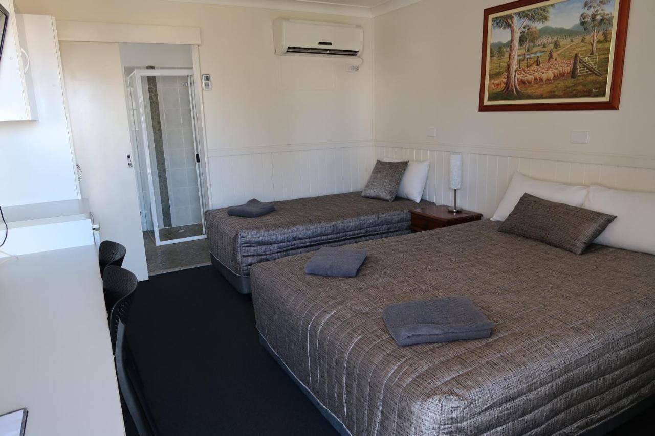 Charleville Waltzing Matilda Motor Inn Екстер'єр фото